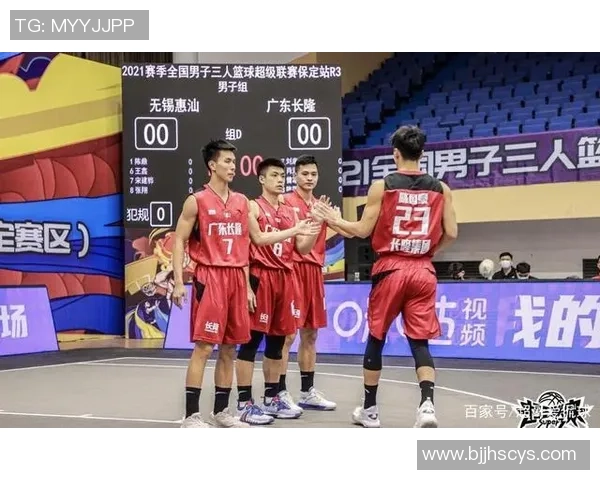 深圳篮球队在全国锦标赛中以67分稳居积分榜首位展现强劲实力